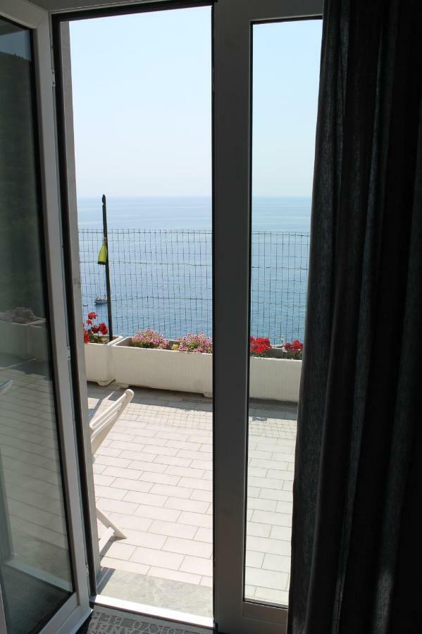Villa Pecunia Riomaggiore Bagian luar foto